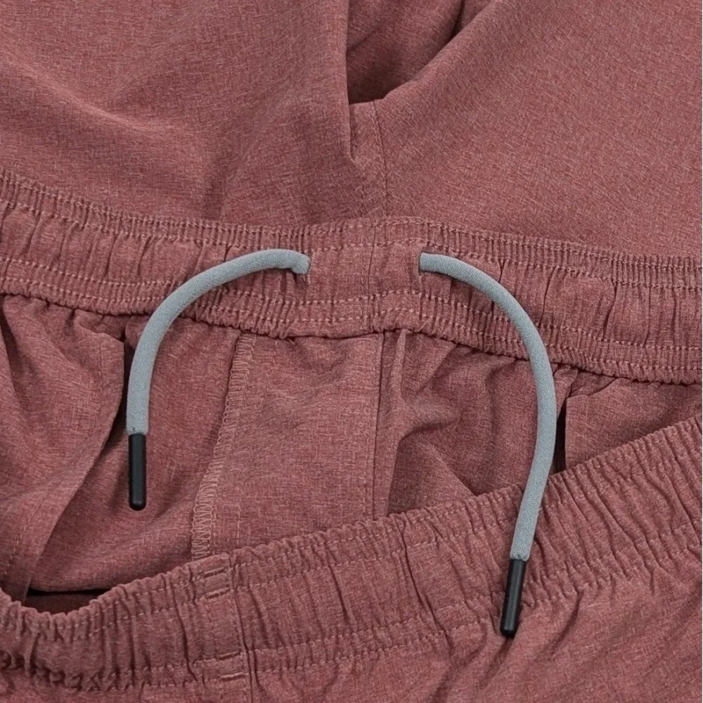 Chubbies Performance Sports Shorts Mens Large 5.5